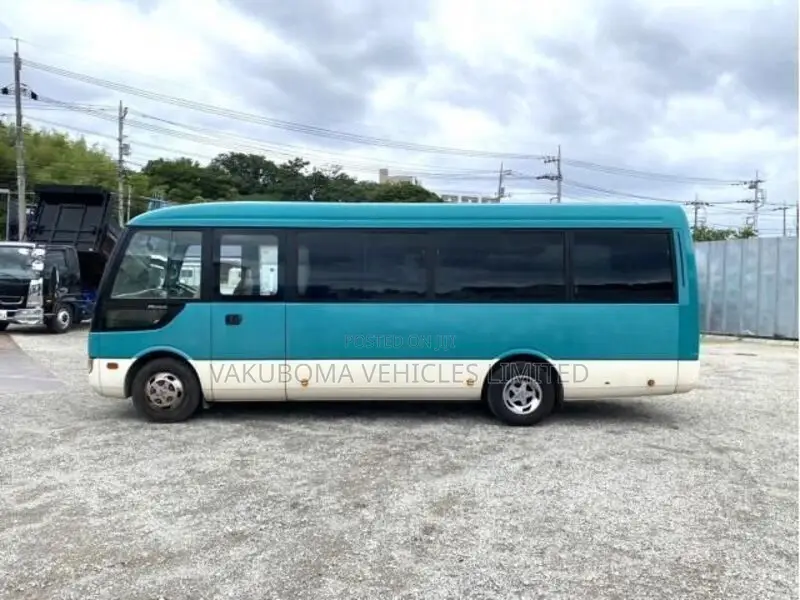 Mitsubishi Fuso Rosa 2006 Green