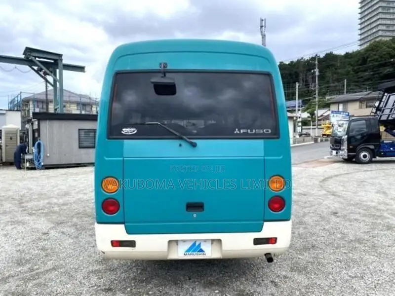 Mitsubishi Fuso Rosa 2006 Green