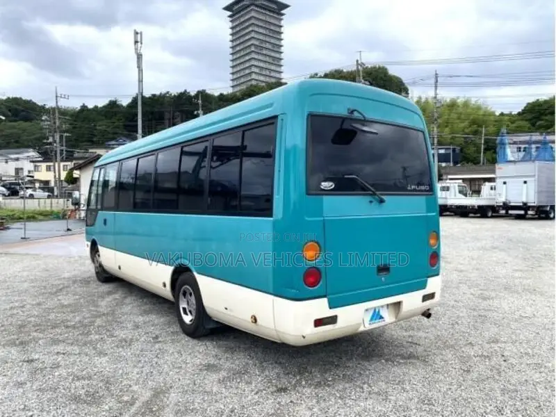 Mitsubishi Fuso Rosa 2006 Green