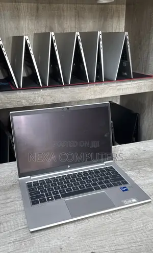 Laptop HP EliteBook 830 G8 16GB Intel Core i7 SSD 512GB