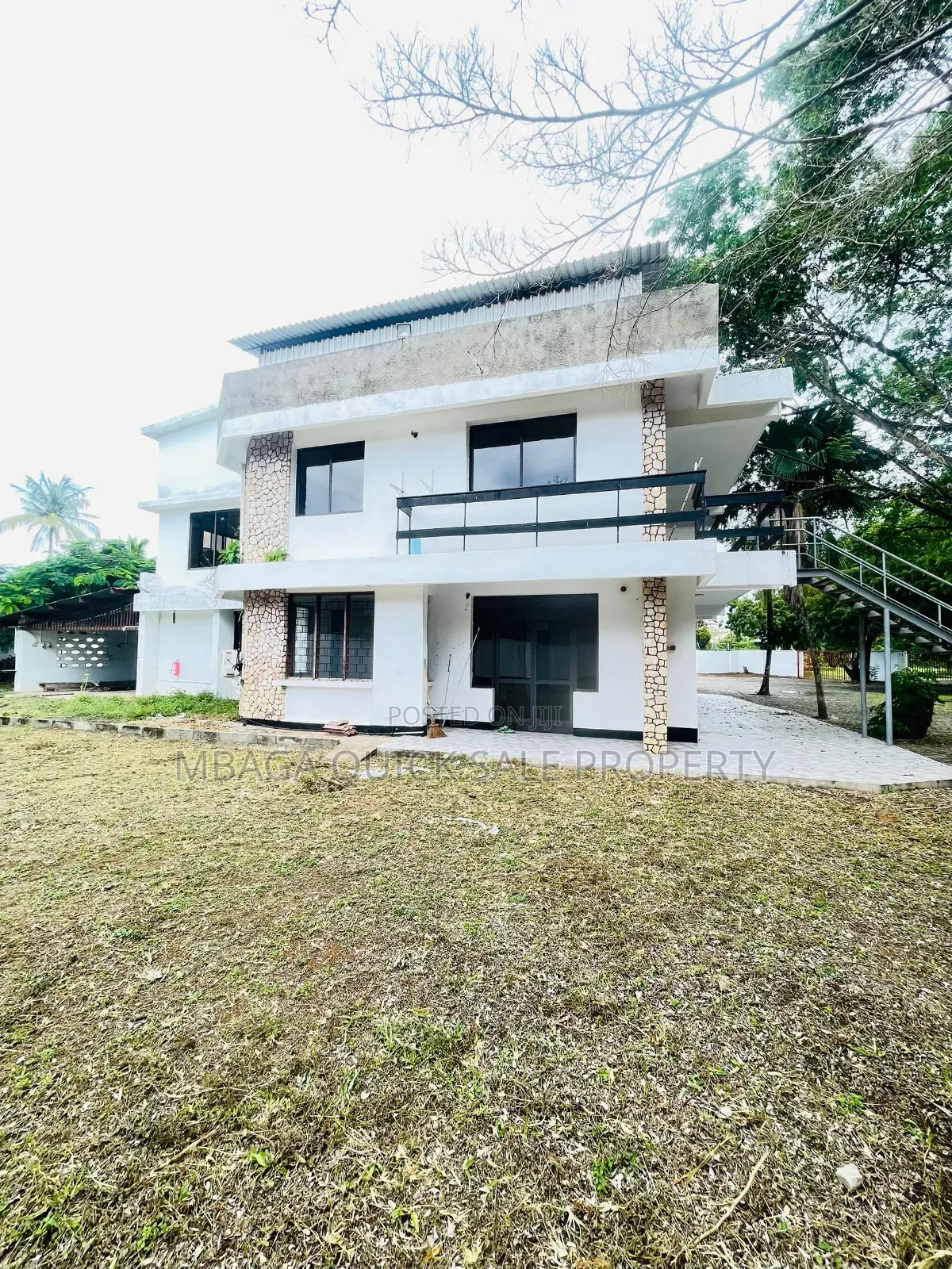 8bdrm Apartment in Masaki for rent