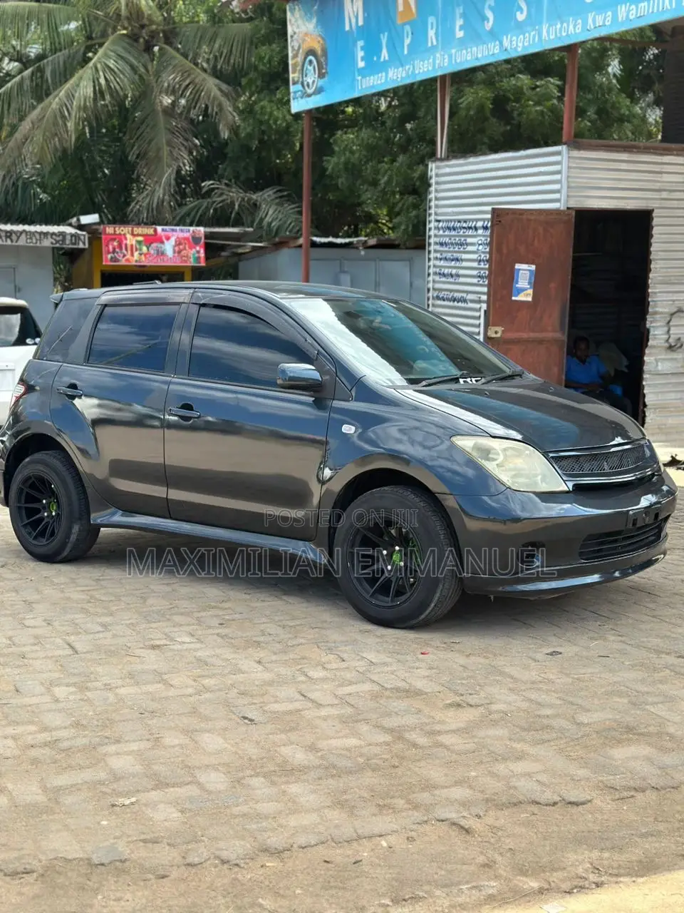 Toyota IST 2005 Black