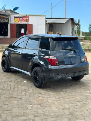 Toyota IST 2005 Black