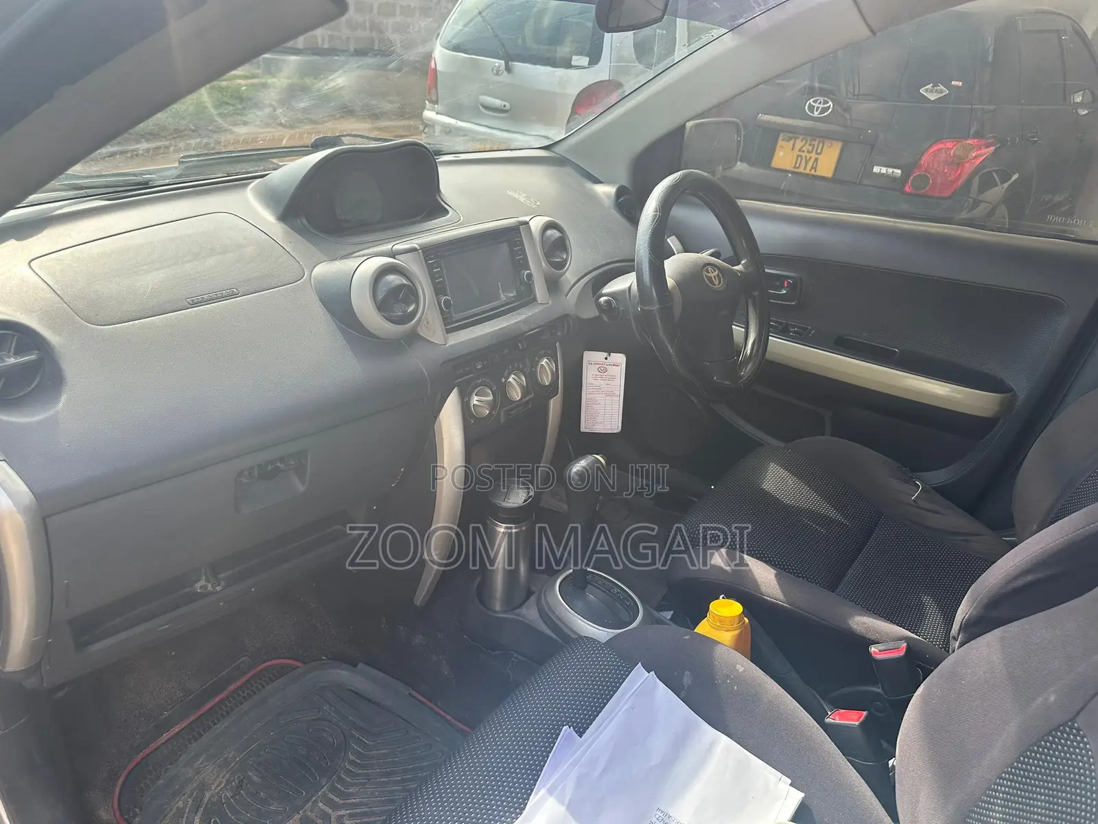 Toyota IST 2004 Silver