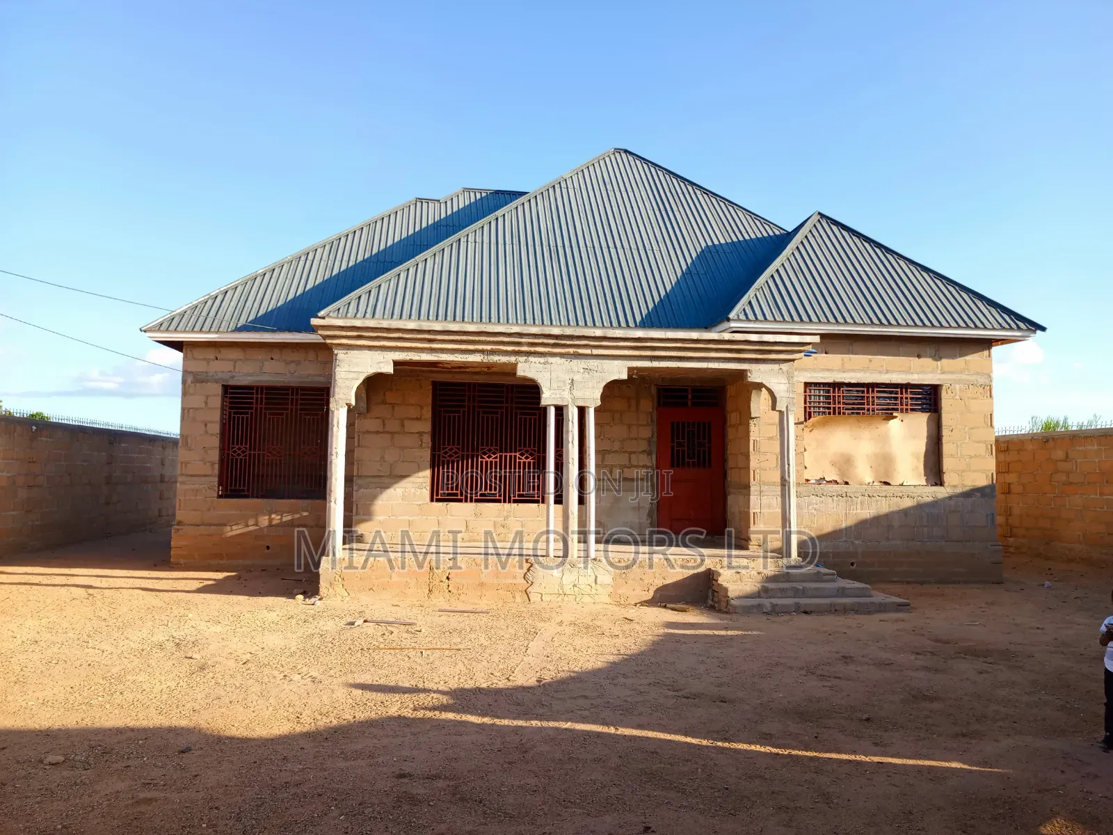 3bdrm House in House, Buigiri for sale
