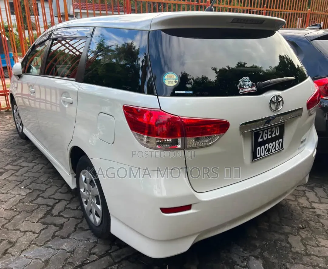 Toyota Wish 2009 White