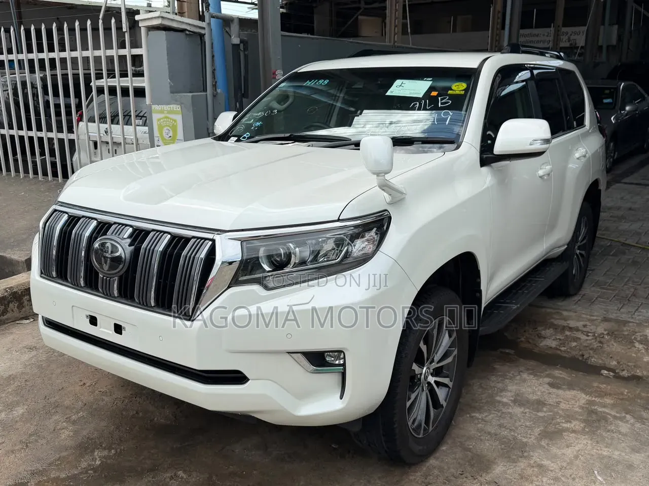 Toyota Land Cruiser Prado 2018 White