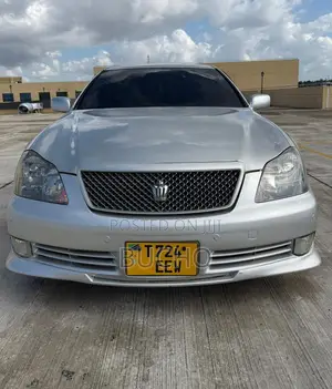 Toyota Crown Royale 2005 Silver