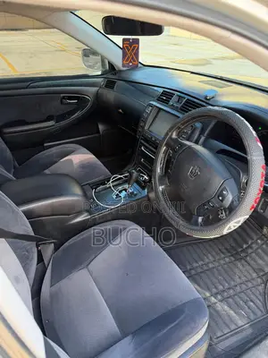 Toyota Crown Royale 2005 Silver