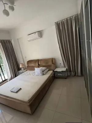 Furnished 3bdrm Apartment in Oyster Bay for rent