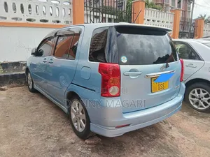 Toyota Raum 2007 Blue