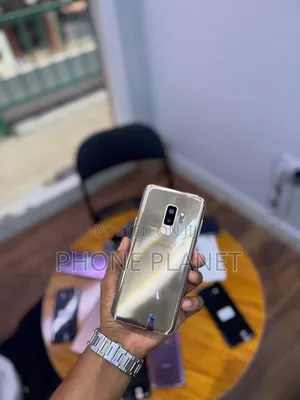 Samsung Galaxy S9 Plus 64 GB Gold