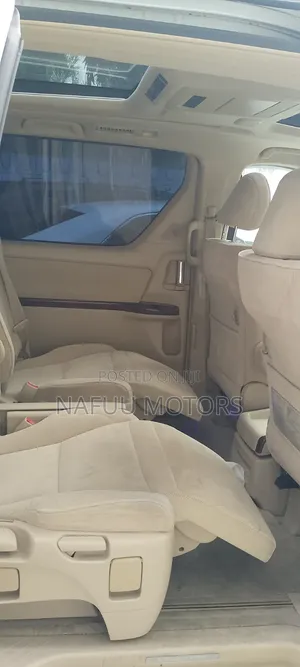 Toyota Alphard 2009 White