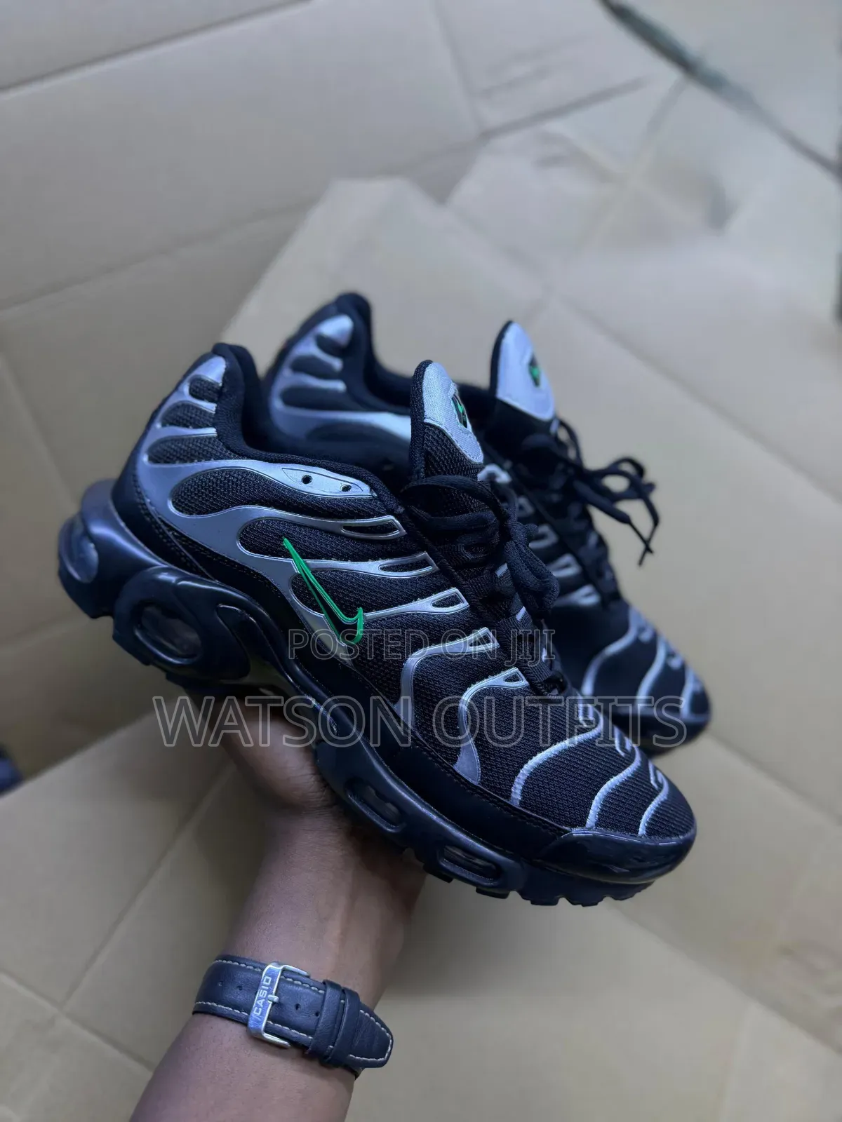 Men's Leather Shoes or Sneakers Air Max Tn Classic Brand