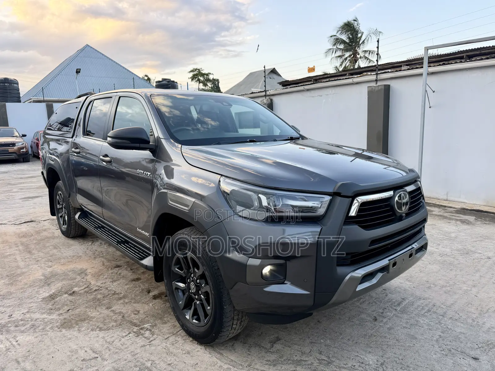 Toyota Hilux Revo Double Cab Deisel 2.8 AWD 2022 Gray