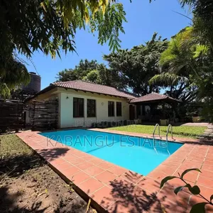 Furnished 4bdrm Villa in Oysterbay for rent