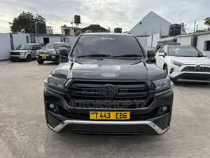 Toyota Land Cruiser 4.6 V8 GX 2012 Black