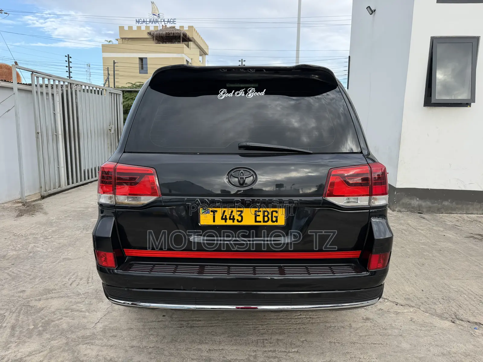 Toyota Land Cruiser 4.6 V8 GX 2012 Black