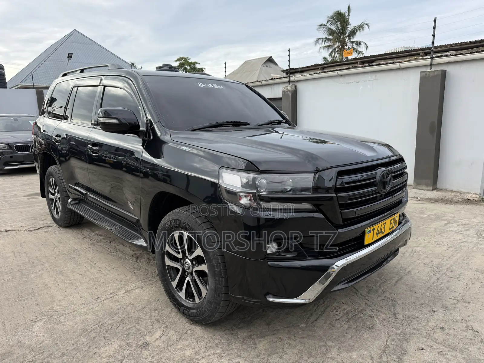 Toyota Land Cruiser 4.6 V8 GX 2012 Black