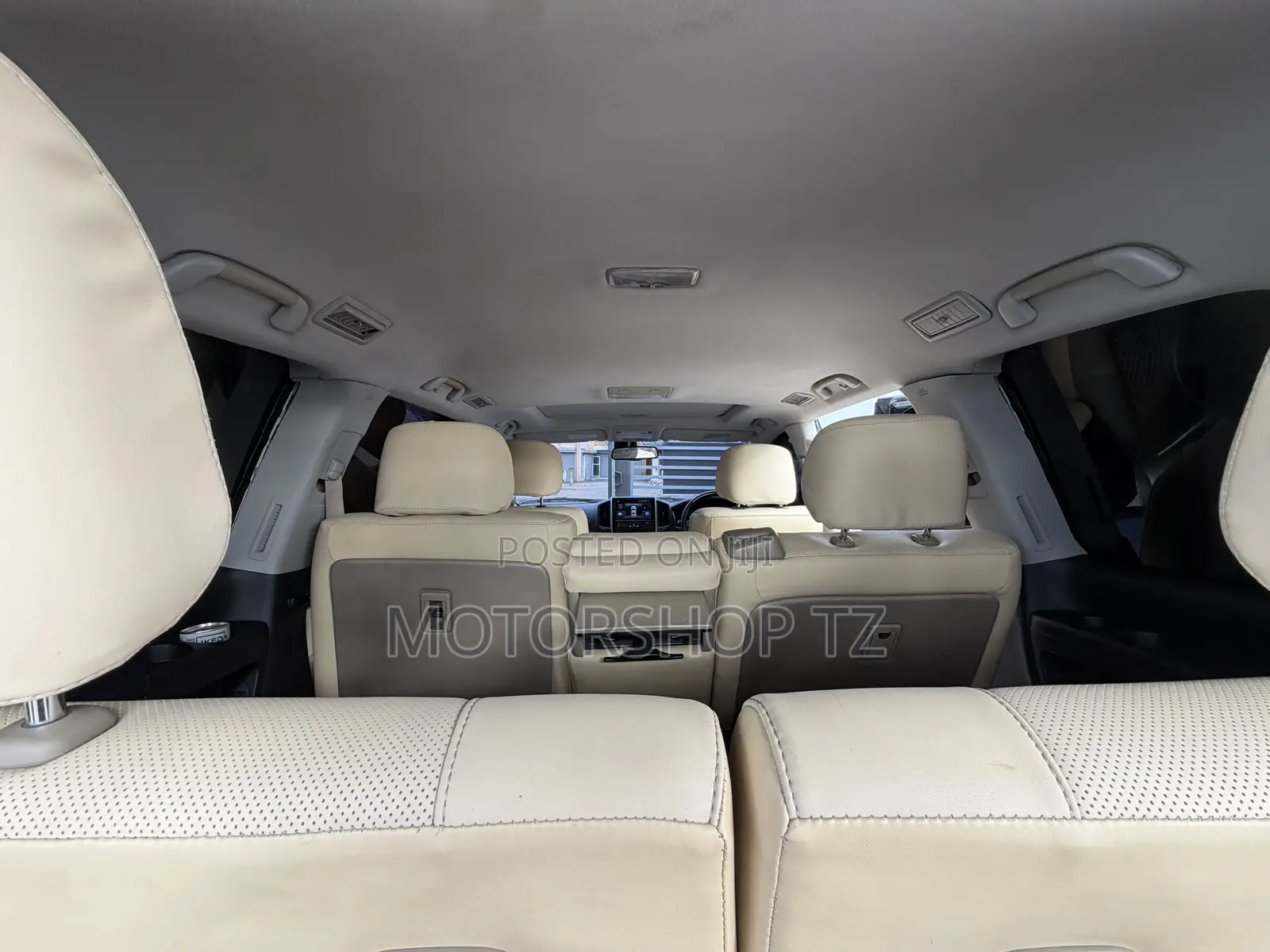 Toyota Land Cruiser 4.6 V8 GX 2012 Black