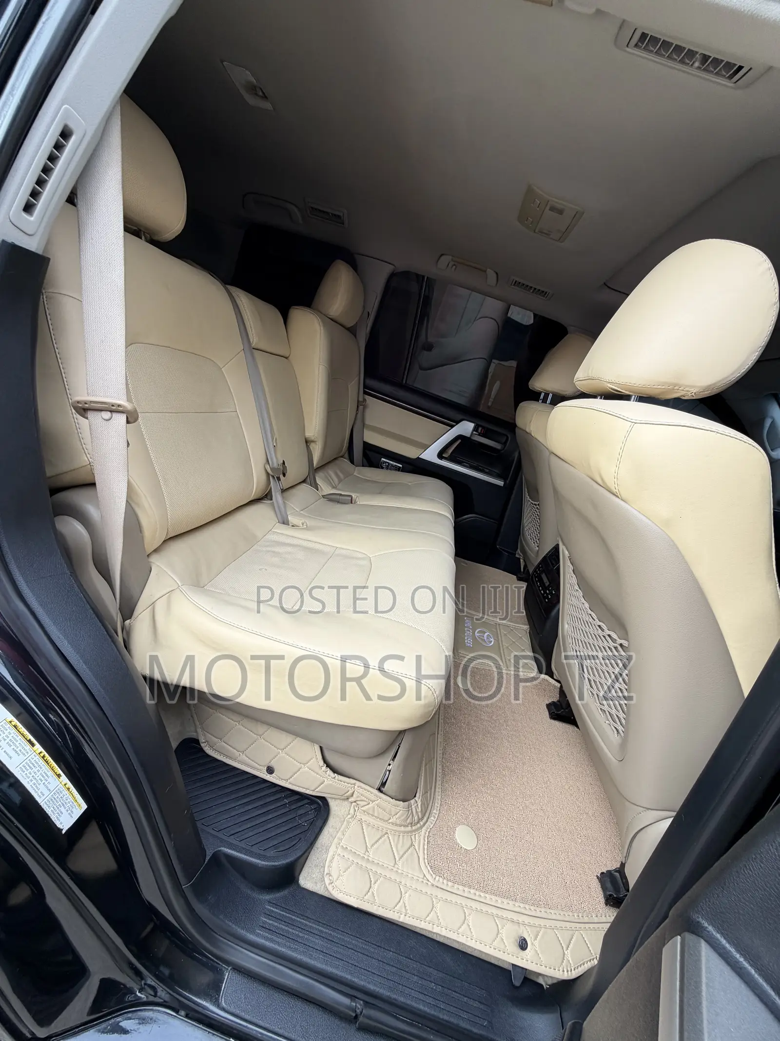 Toyota Land Cruiser 4.6 V8 GX 2012 Black