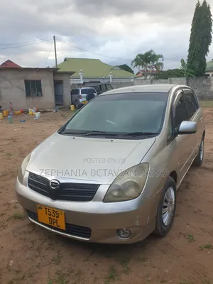 Toyota Corolla Spacio 2004 Silver