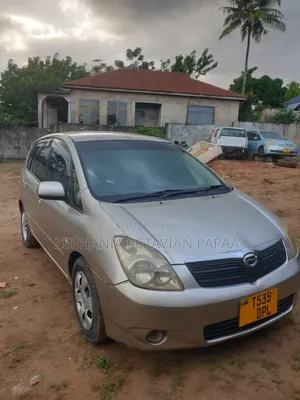 Toyota Corolla Spacio 2004 Silver