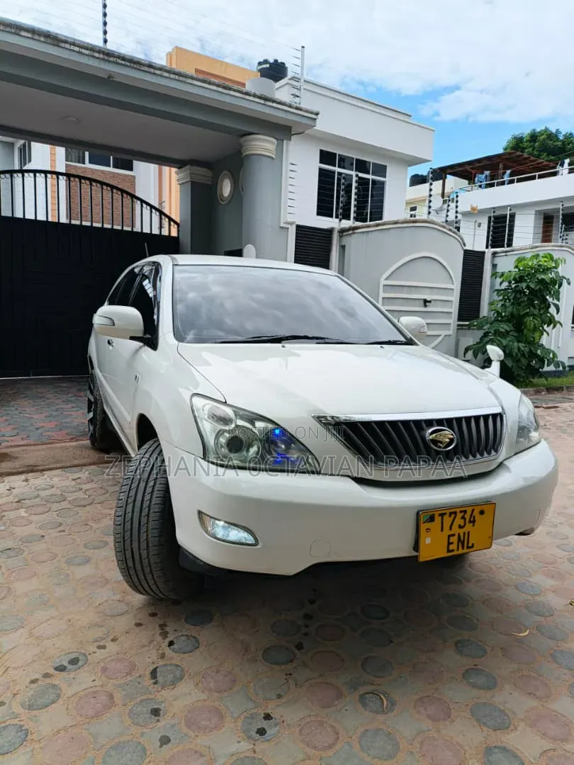 Toyota Harrier 2010 White