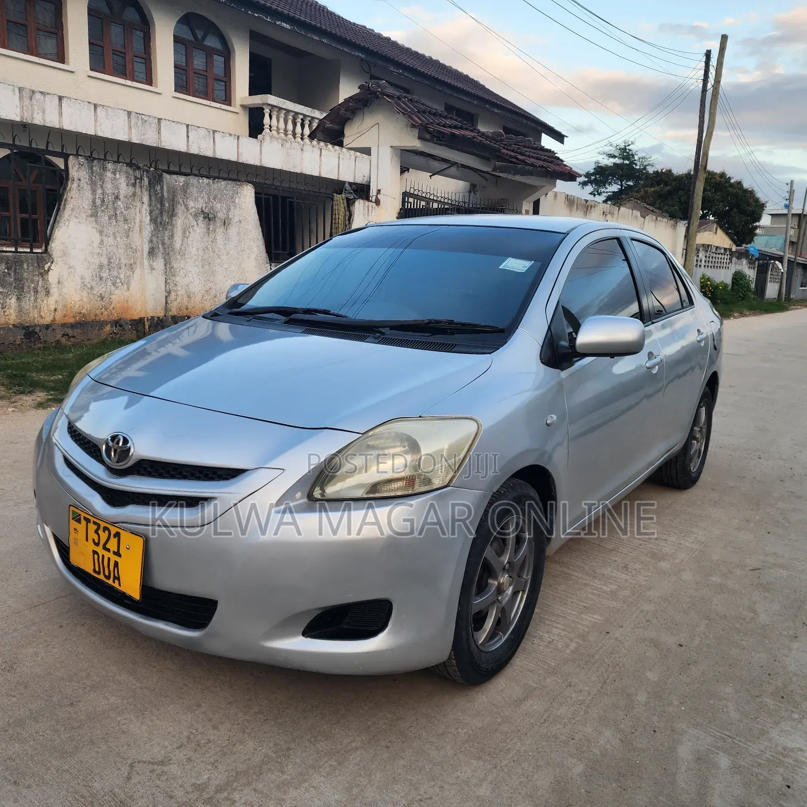Toyota Belta 2006 Silver