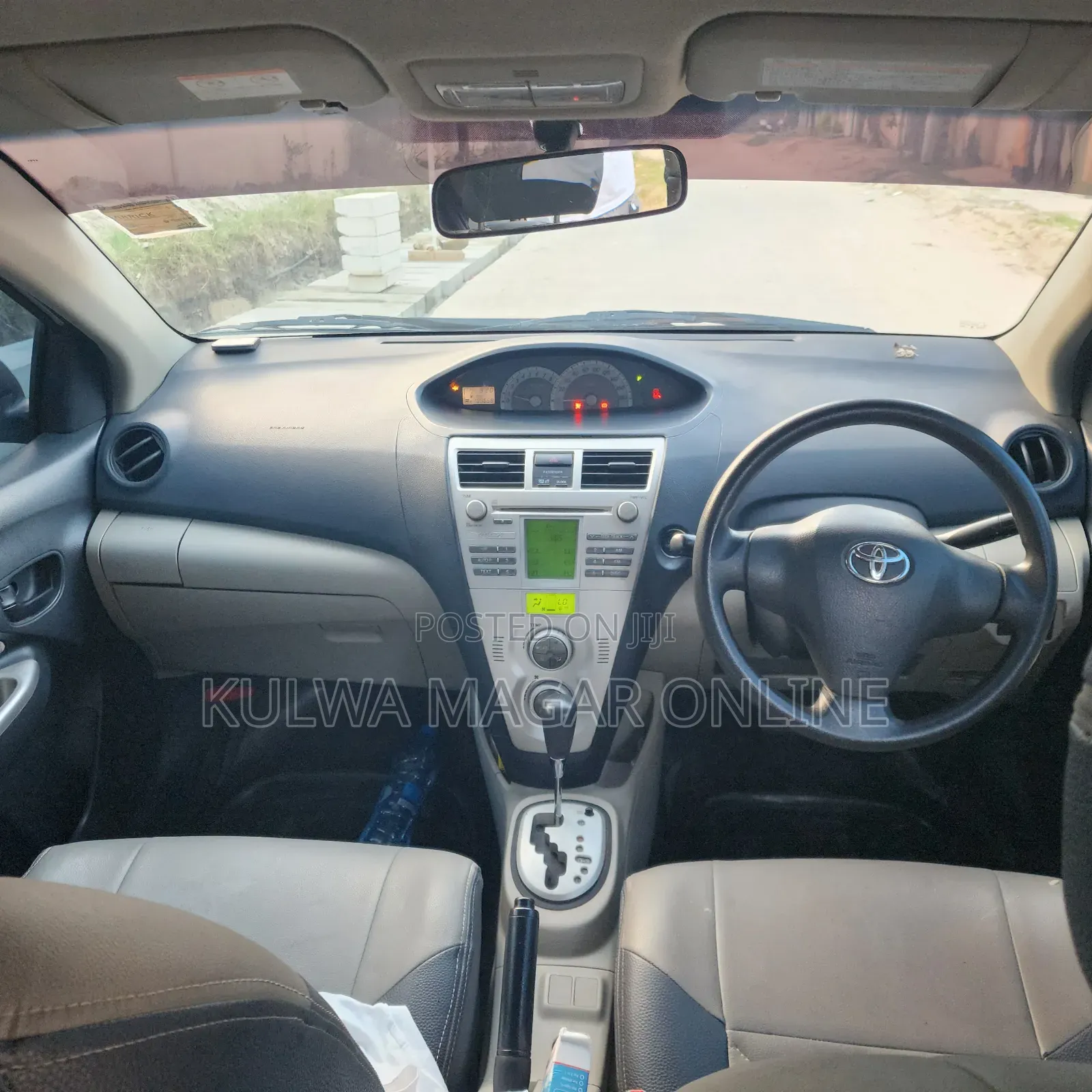 Toyota Belta 2006 Silver
