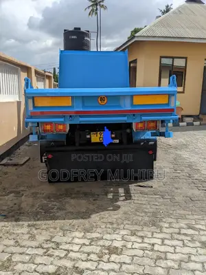 Mitsubishi Fuso Tippa 2000 Blue