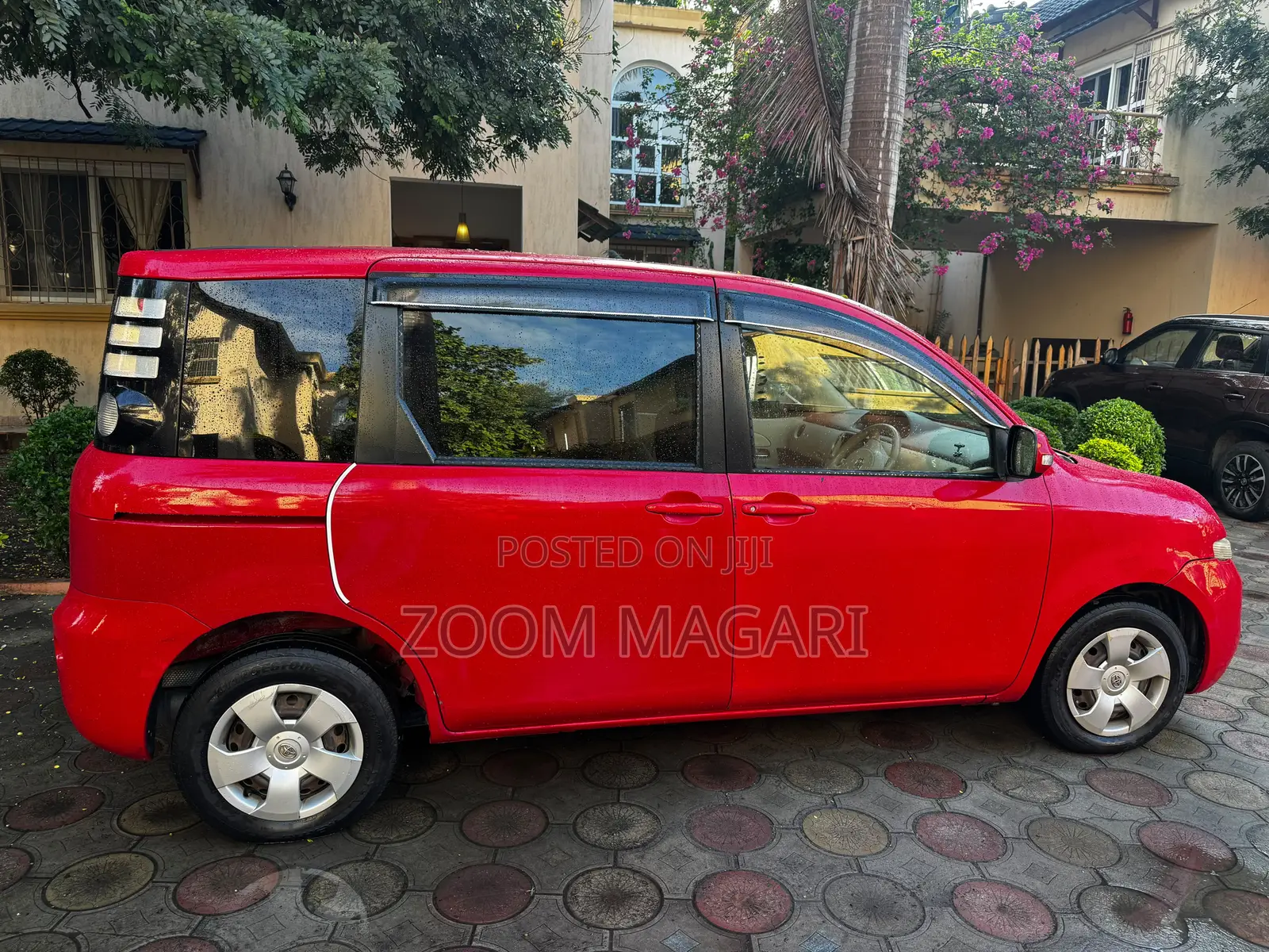 Toyota Sienta 2005 Red