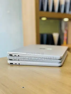 Laptop Microsoft Surface Go 16GB Intel Core i5 SSD 256GB