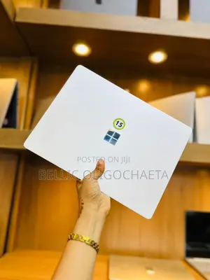 Laptop Microsoft Surface Go 16GB Intel Core i5 SSD 256GB