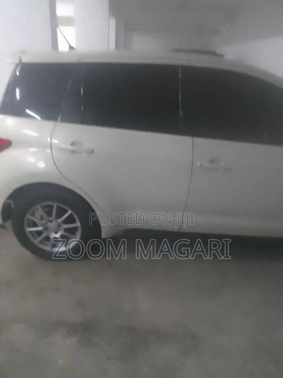 Toyota IST 2004 White
