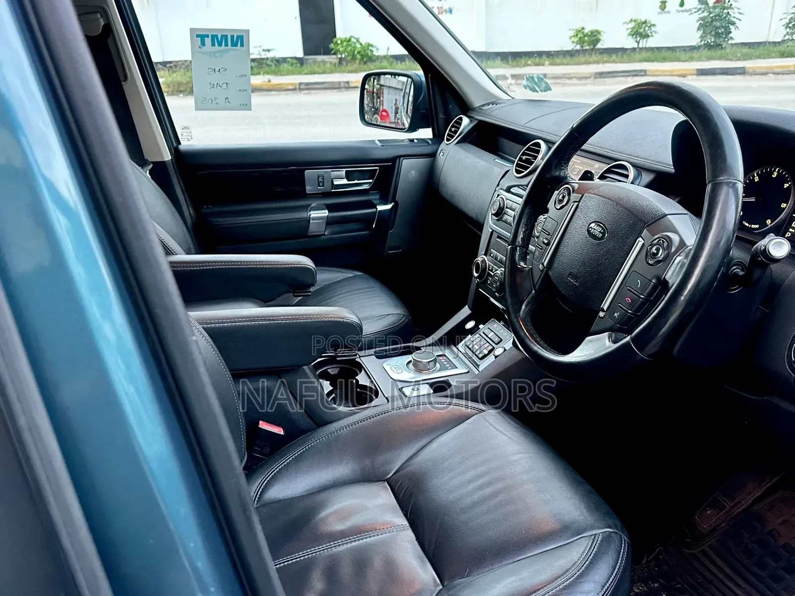 Land Rover Discovery 2012 Gray