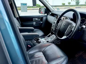 Land Rover Discovery 2012 Gray