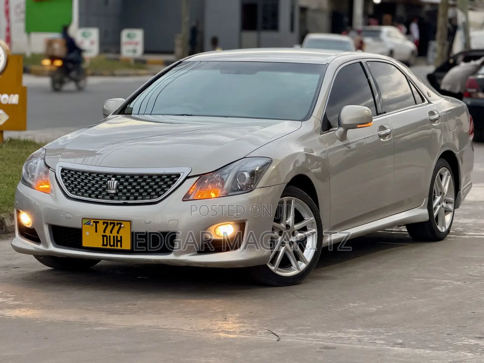 Toyota Crown 2009 Silver