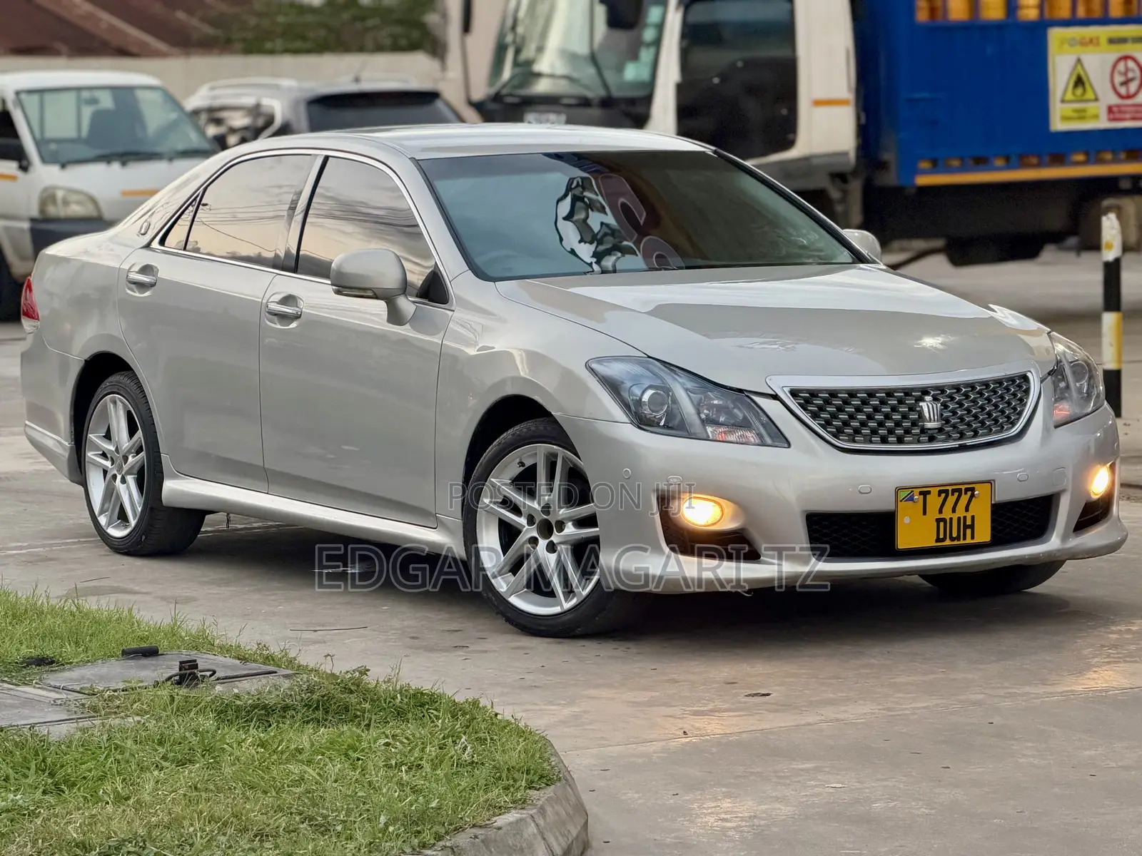 Toyota Crown 2009 Silver