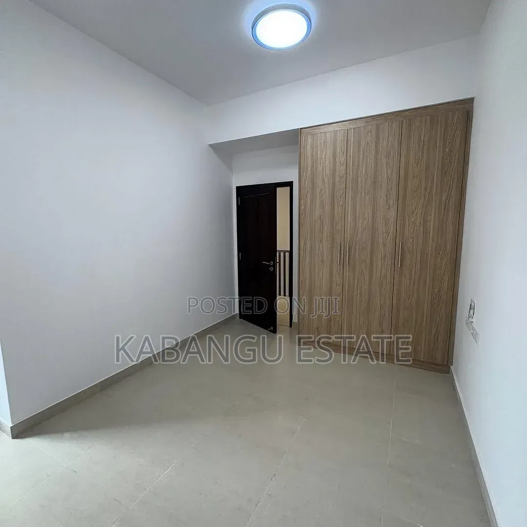 3bdrm Duplex in Morocco, Mikocheni for rent