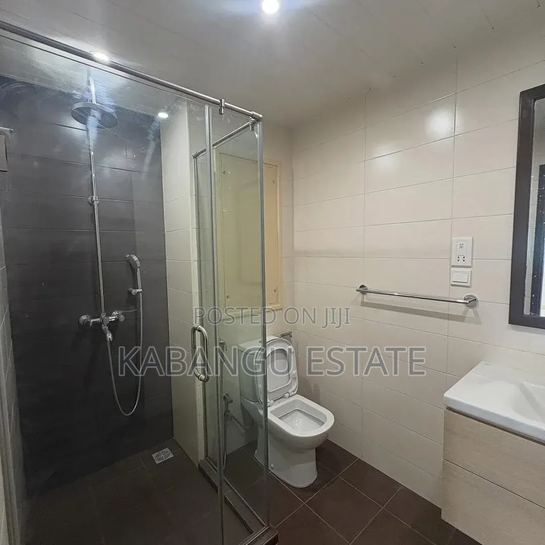 3bdrm Duplex in Morocco, Mikocheni for rent