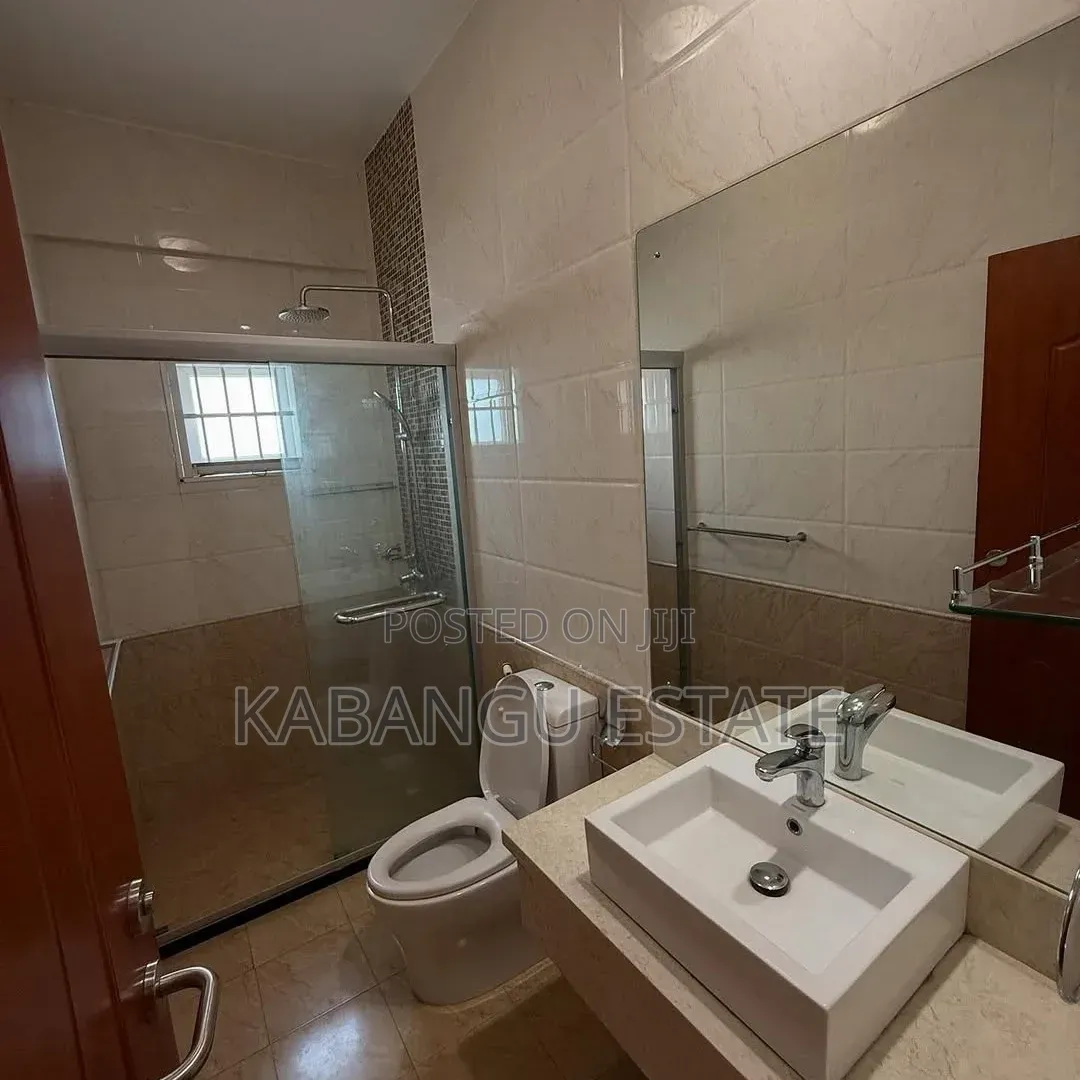 Furnished 3bdrm Villa in Oysterbay for rent
