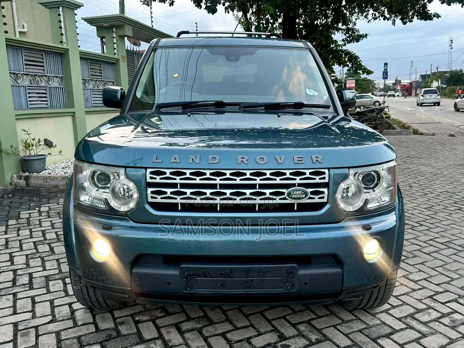 Land Rover Discovery 2013 Green