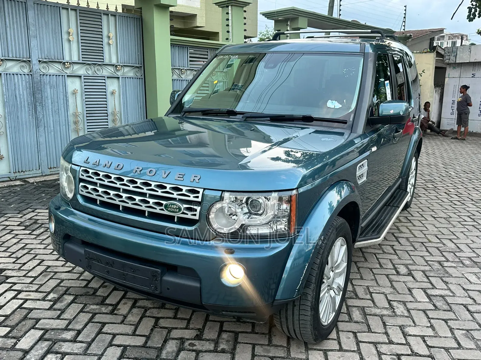 Land Rover Discovery 2013 Green