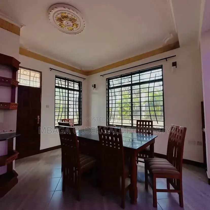 5bdrm Apartment in Tabata Majumba Sita for rent
