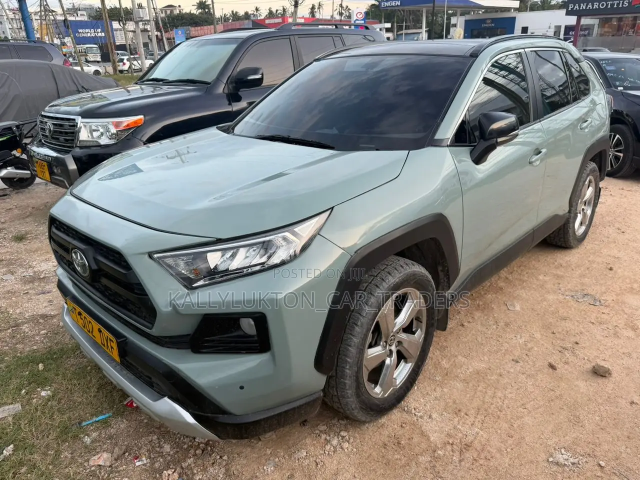 Toyota RAV4 Hybrid 2018 Green