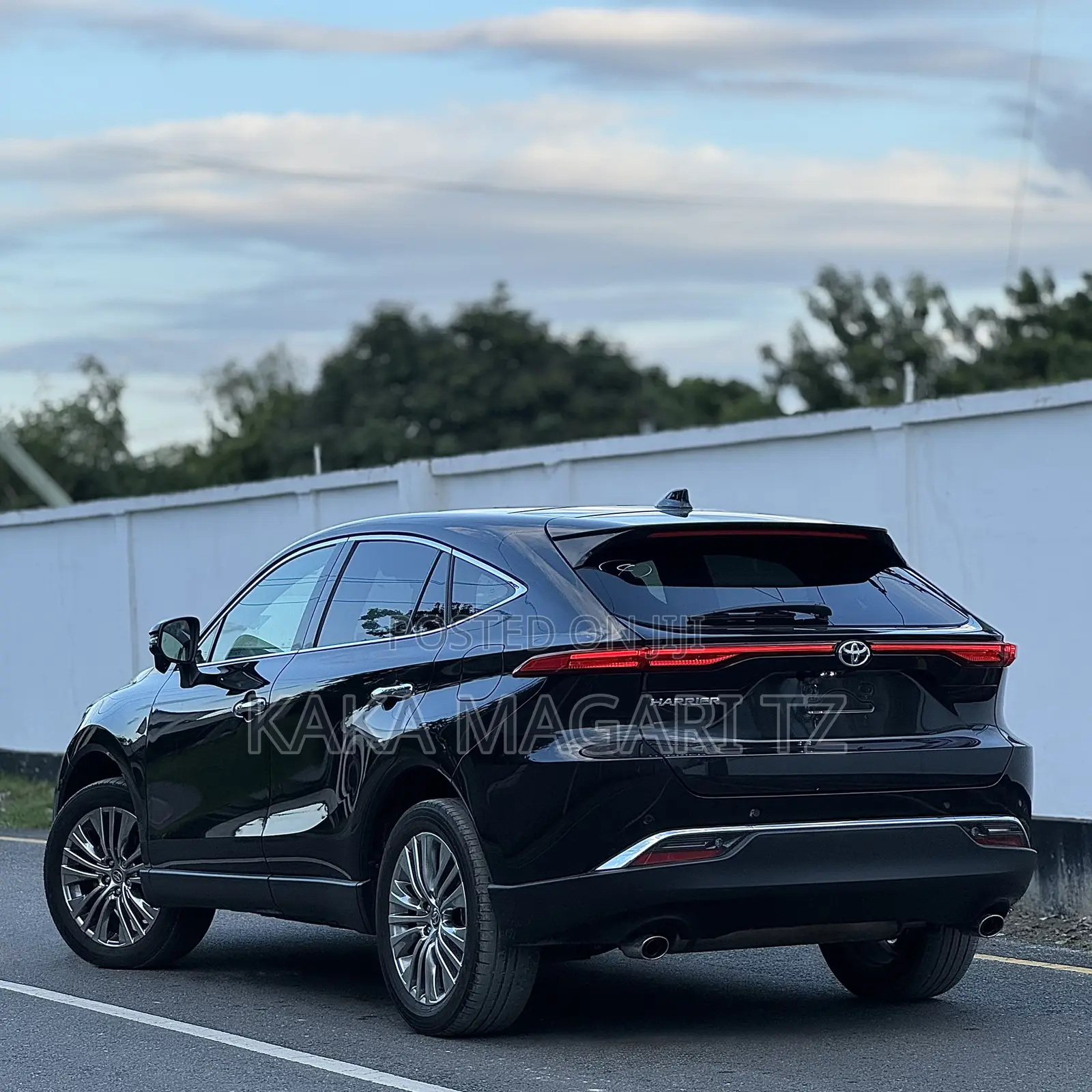 Toyota Harrier 2021 Black