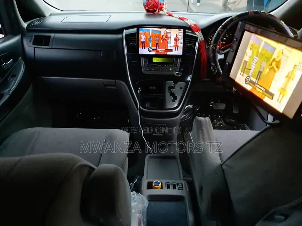 Toyota Alphard 2006 White