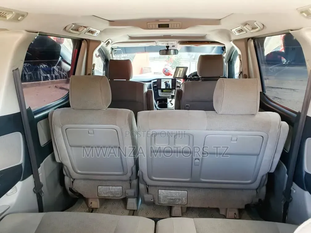 Toyota Alphard 2006 White