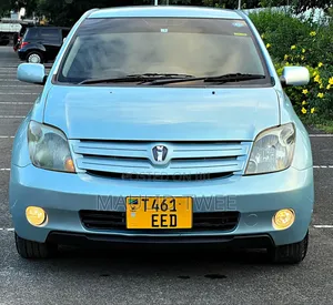 Toyota IST 2004 Blue